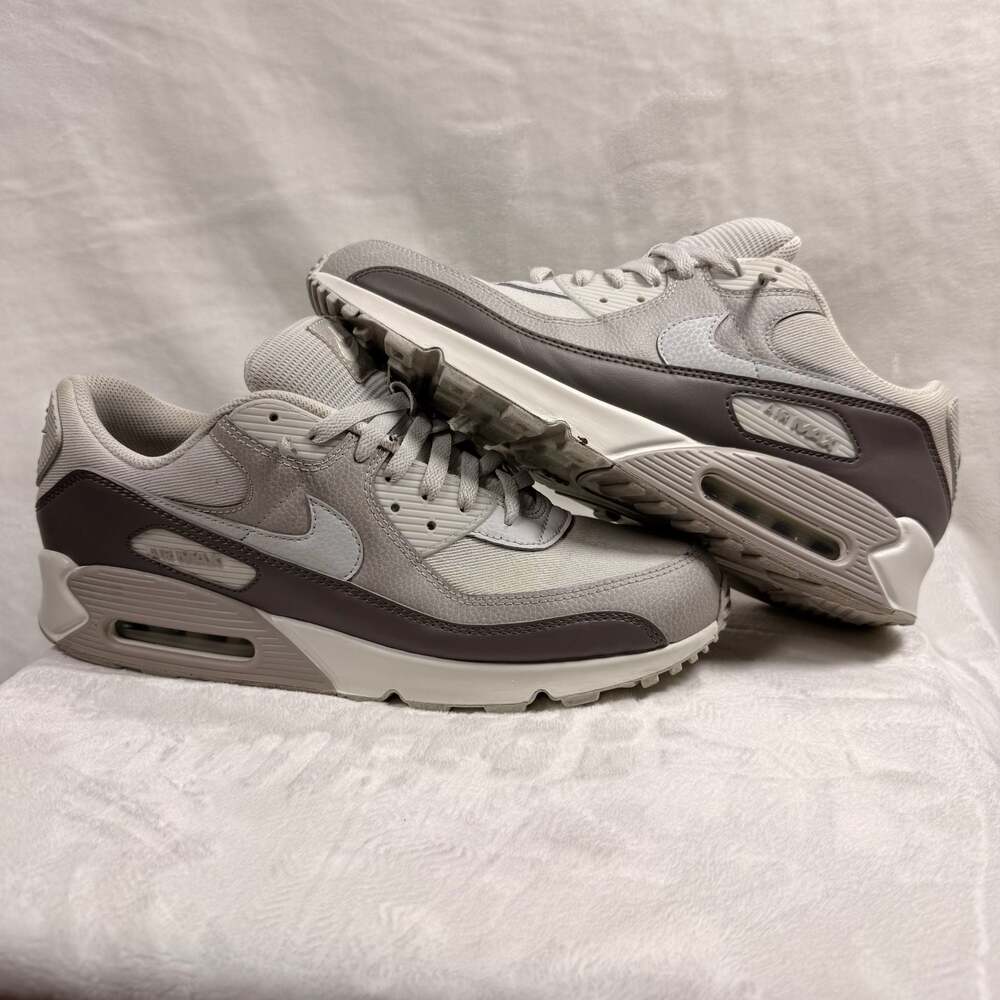 Nike Air Max Men's Sneakers in Light Gray and Dark Gray